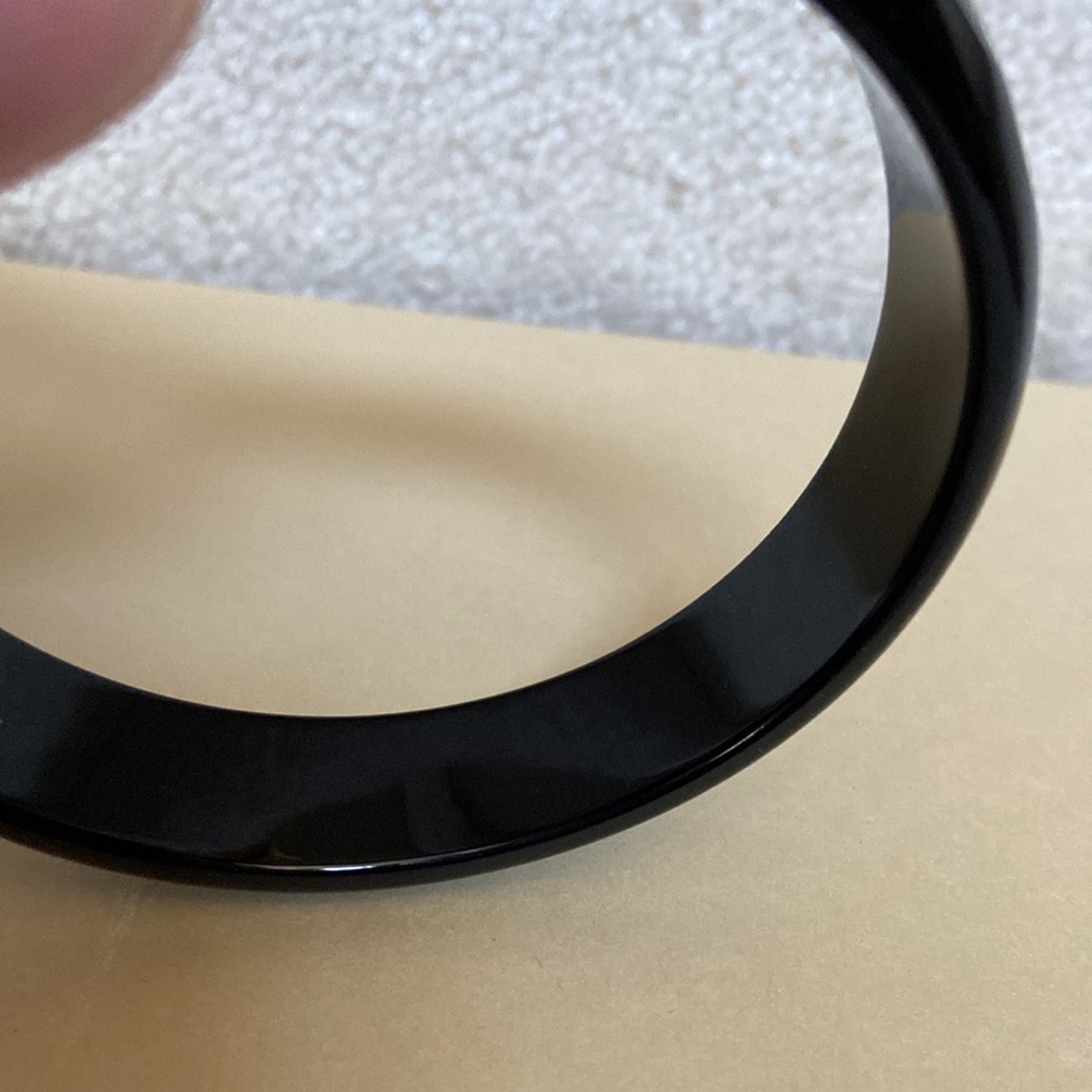 black jade bangle - Picture 5 of 10